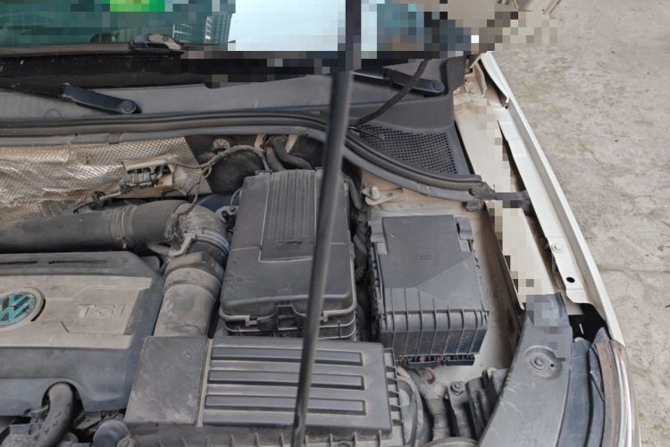Used Volkswagen Tiguan 2012 1.8TSI Automatic All-Wheel Drive Elite Edition Engine Bay Left