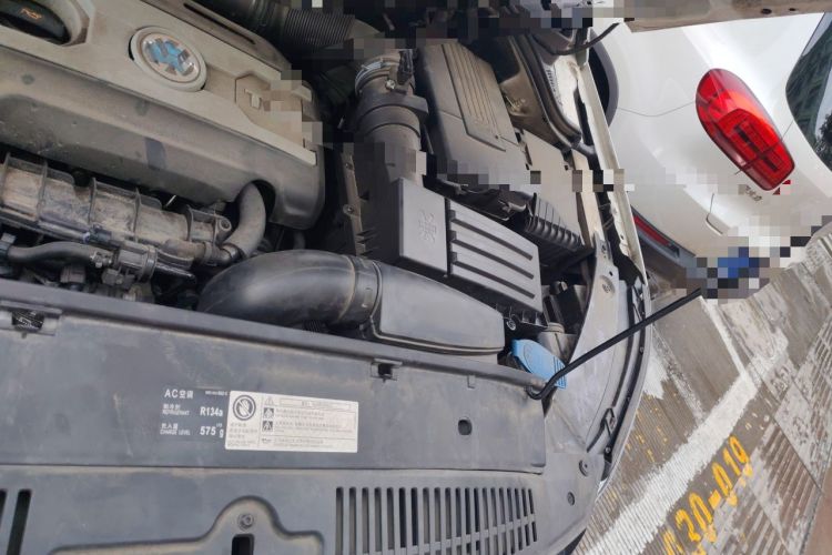 Used Volkswagen Tiguan 2012 1.8TSI Automatic All-Wheel Drive Fashion Edition Engine Bay Left