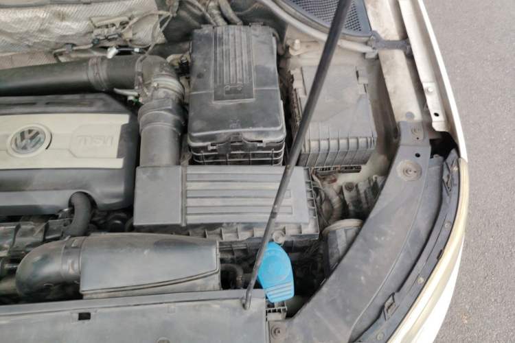 Used Volkswagen Tiguan 2012 1.8TSI Automatic Two-Wheel Drive Trend Edition Engine Bay Left