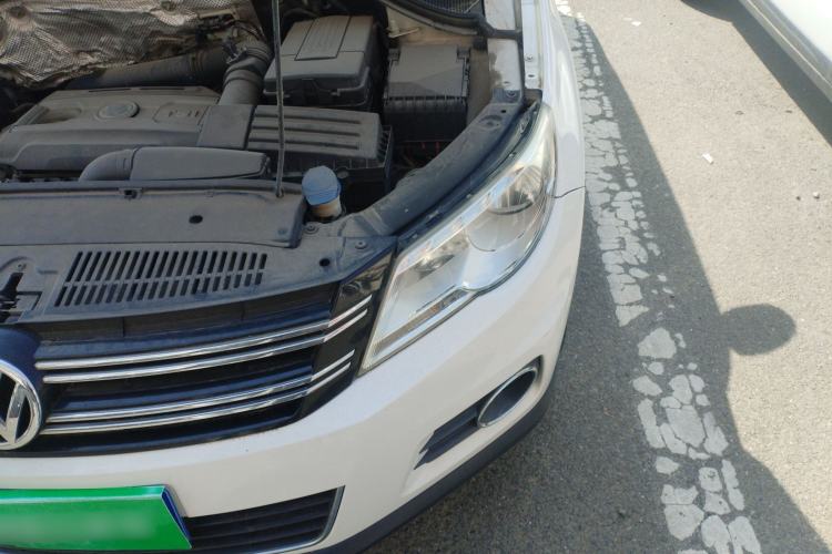 Used Volkswagen Tiguan 2012 2.0 TSI Automatic All-Wheel Drive Elite Edition Engine Bay Left