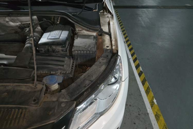 Used Volkswagen Tiguan 2012 1.8TSI Manual Two-Wheel Drive Urban Edition Engine Bay Left