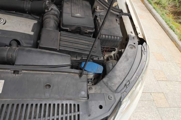 Used Volkswagen Tiguan 2012 1.8TSI Automatic Two-Wheel Drive Trend Edition Engine Bay Left