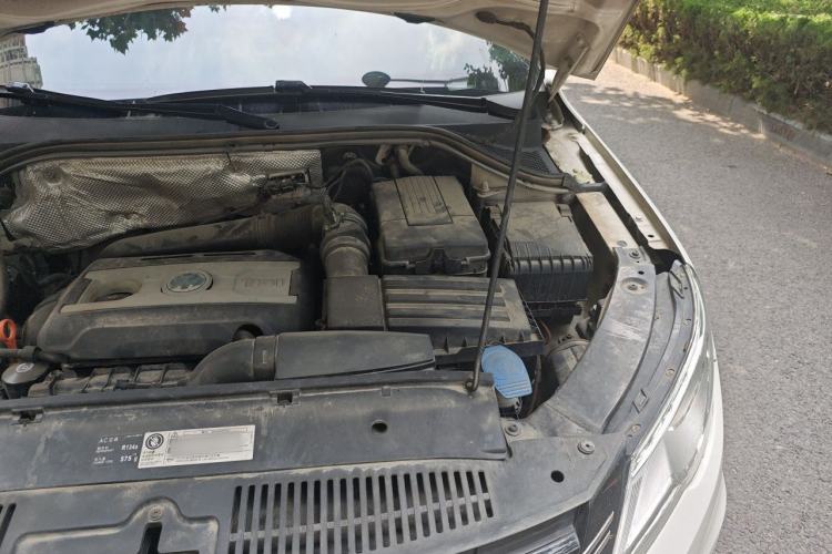 Used Volkswagen Tiguan 2012 1.8TSI Automatic All-Wheel Drive Fashion Edition Engine Bay Left