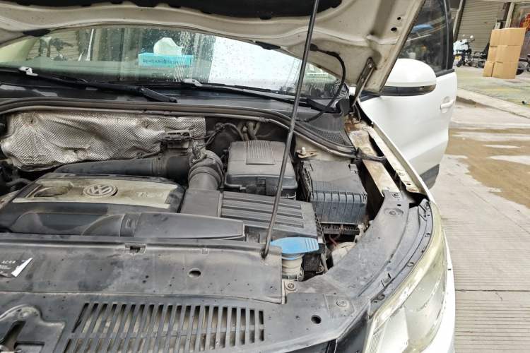 Used Volkswagen Tiguan 2012 1.8TSI Automatic Two-Wheel Drive Trend Edition Engine Bay Left