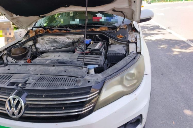 Used Volkswagen Tiguan 2012 1.8TSI Automatic All-Wheel Drive Fashion Edition Engine Bay Left