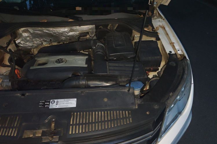 Used Volkswagen Tiguan 2012 1.8TSI Automatic All-Wheel Drive Elite Edition Engine Bay Left