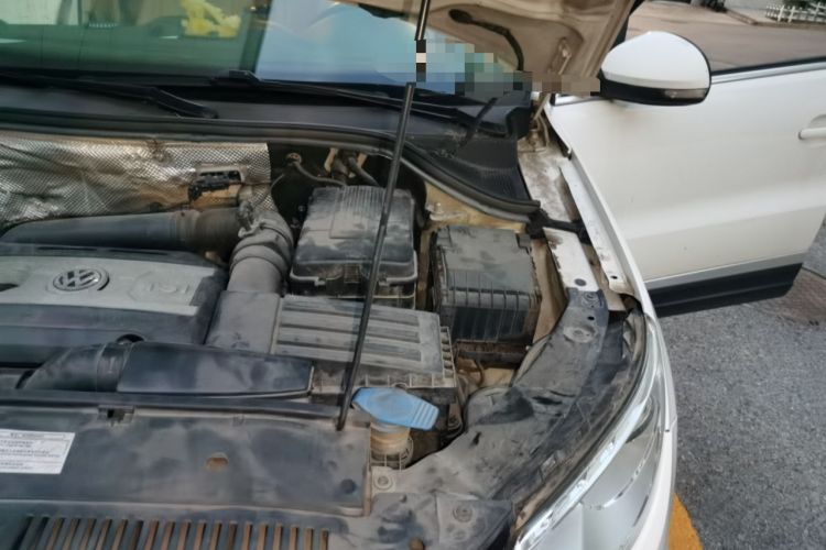 Used Volkswagen Tiguan 2012 1.8TSI Automatic All-Wheel Drive Elite Edition Engine Bay Left