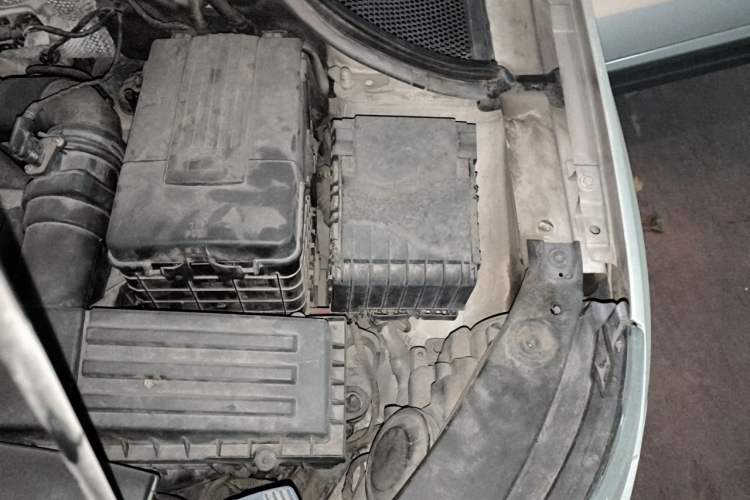 Used Volkswagen Tiguan 2012 2.0 TSI Automatic All-Wheel Drive Flagship Edition Engine Bay Left