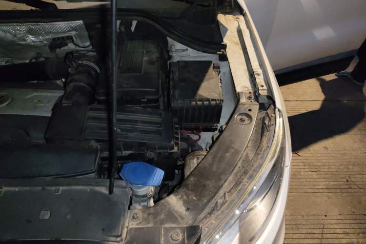 Used Volkswagen Tiguan 2012 1.8TSI Automatic All-Wheel Drive Elite Edition Engine Bay Left