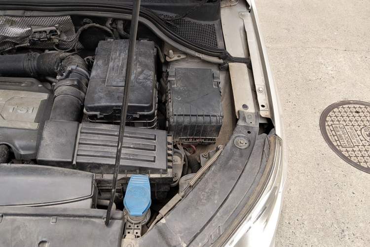 Used Volkswagen Tiguan 2012 1.8TSI Automatic All-Wheel Drive Elite Edition Engine Bay Left