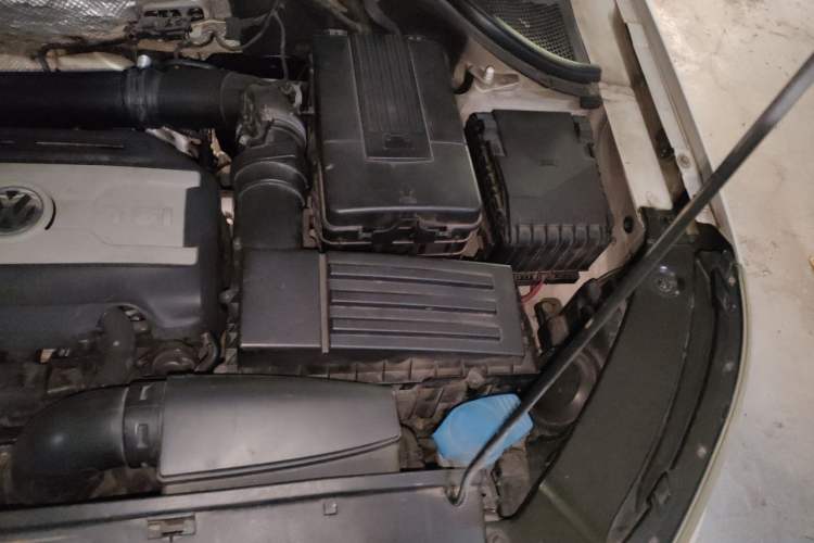Used Volkswagen Tiguan 2012 2.0 TSI Automatic All-Wheel Drive Flagship Edition Engine Bay Left