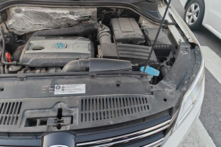 Used Volkswagen Tiguan 2012 1.8TSI Automatic All-Wheel Drive Elite Edition Engine Bay Left