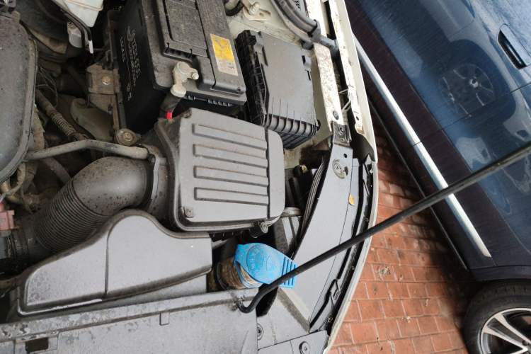 Used Volkswagen Tiguan 2012 1.4TSI Manual Two-Wheel-Drive Urban Edition Engine Bay Left