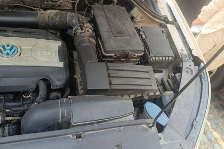 Used Volkswagen Tiguan 2012 1.8TSI Automatic All-Wheel Drive Elite Edition Engine Bay Left