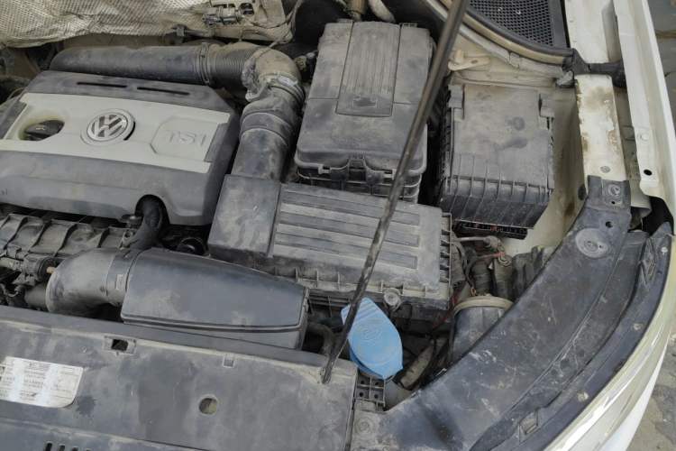 Used Volkswagen Tiguan 2012 1.8TSI Automatic All-Wheel Drive Elite Edition Engine Bay Left