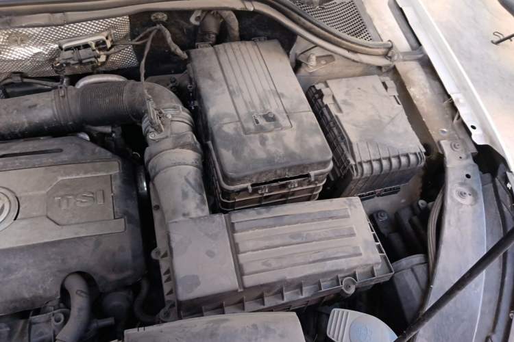 Used Volkswagen Tiguan 2012 1.8TSI Automatic Two-Wheel Drive Elite Edition Engine Bay Left
