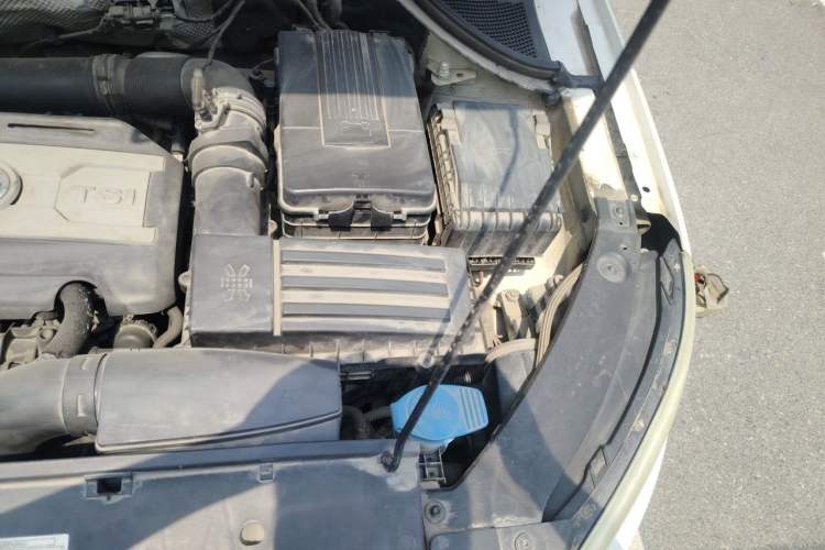Used Volkswagen Tiguan 2012 1.8TSI Automatic All-Wheel Drive Elite Edition Engine Bay Left