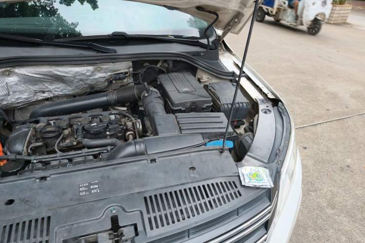 Used Volkswagen Tiguan 2012 1.8TSI Automatic Two-Wheel Drive Elite Edition Engine Bay Left