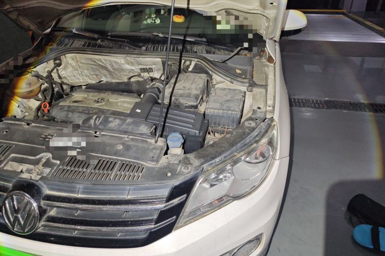 Used Volkswagen Tiguan 2012 1.8TSI Automatic Two-Wheel Drive Urban Edition Engine Bay Left
