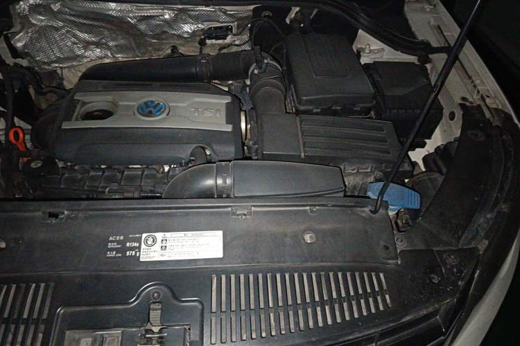 Used Volkswagen Tiguan 2012 1.8TSI Manual Two-Wheel Drive Urban Edition Engine Bay Left