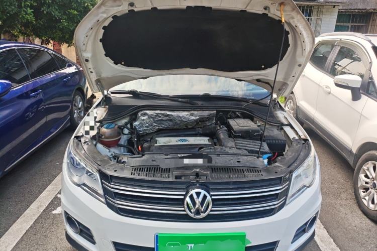 Used Volkswagen Tiguan 2012 1.8TSI Automatic All-Wheel Drive Elite Edition Engine Bay