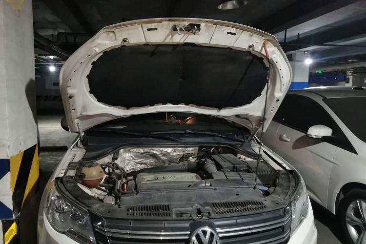 Used Volkswagen Tiguan 2012 1.8TSI Automatic Two-Wheel Drive Elite Edition Engine Bay