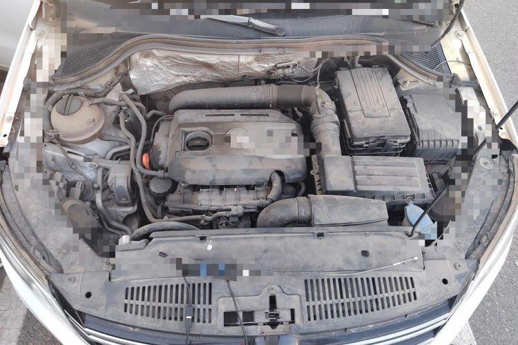 Used Volkswagen Tiguan 2012 2.0 TSI Automatic All-Wheel Drive Flagship Edition Engine Bay