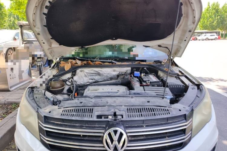 Used Volkswagen Tiguan 2012 1.8TSI Automatic All-Wheel Drive Fashion Edition Engine Bay