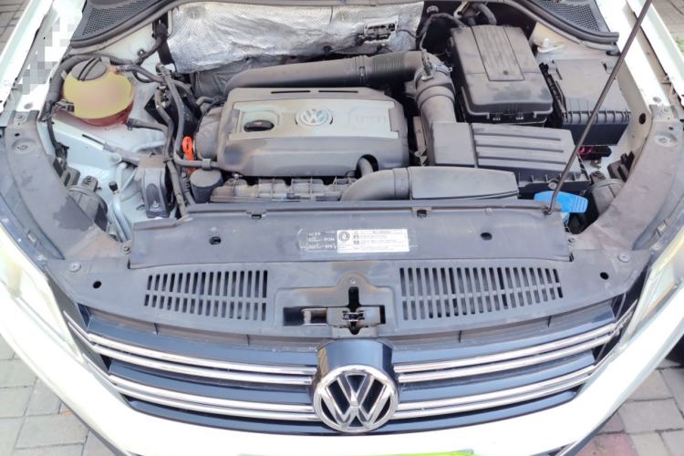 Used Volkswagen Tiguan 2012 1.8TSI Automatic All-Wheel Drive Elite Edition Engine Bay