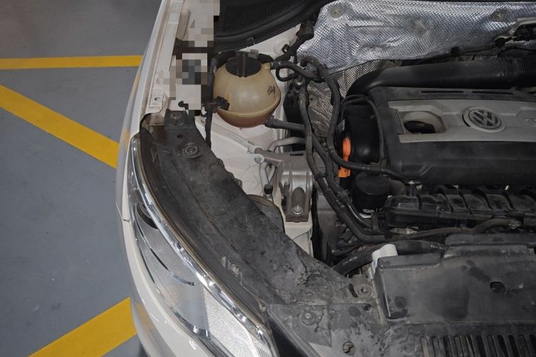 Used Volkswagen Tiguan 2012 1.8TSI Automatic Two-Wheel Drive Urban Edition Engine Bay Right