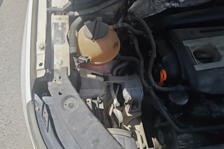 Used Volkswagen Tiguan 2012 2.0 TSI Automatic All-Wheel Drive Elite Edition Engine Bay Right