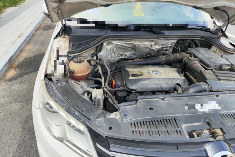 Used Volkswagen Tiguan 2012 1.8TSI Manual Two-Wheel Drive Enjoyment Edition Engine Bay Right