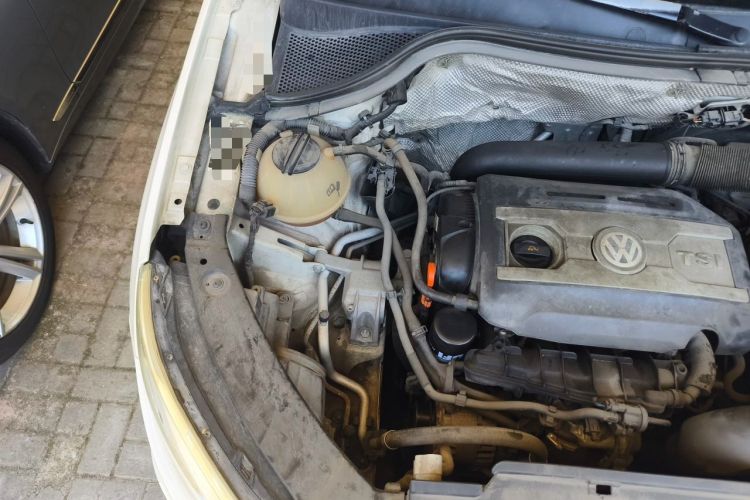 Used Volkswagen Tiguan 2012 1.8TSI Automatic Two-Wheel Drive Trend Edition Engine Bay Right