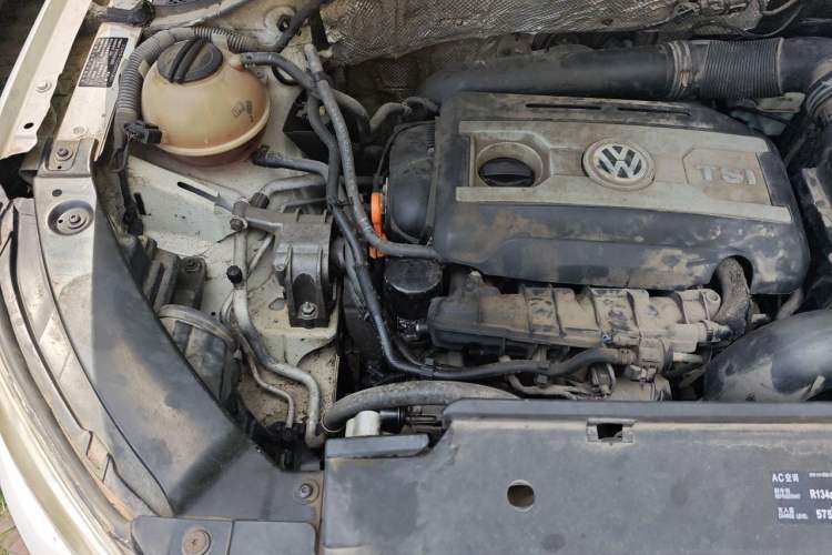 Used Volkswagen Tiguan 2012 1.8TSI Automatic All-Wheel Drive Elite Edition Engine Bay Right