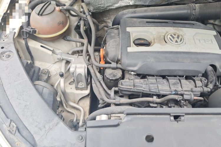 Used Volkswagen Tiguan 2012 1.8TSI Automatic Two-Wheel Drive Trend Edition Engine Bay Right