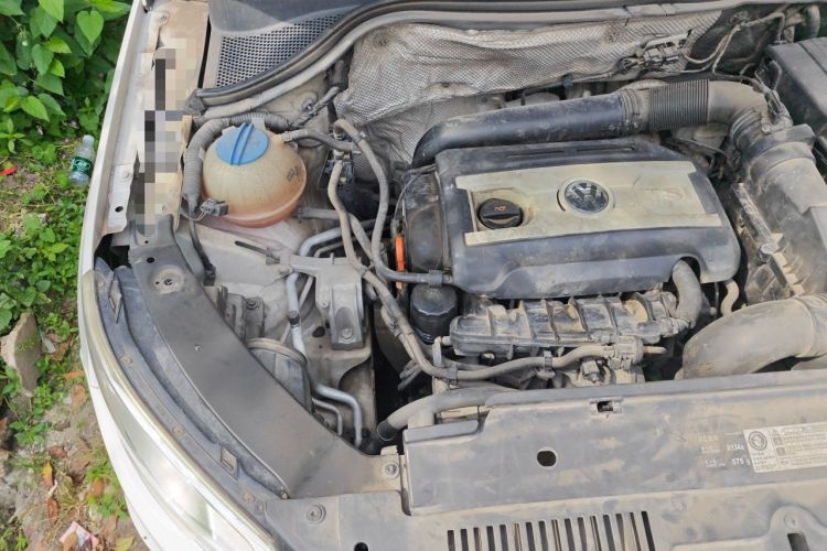Used Volkswagen Tiguan 2012 1.8TSI Manual Two-Wheel Drive Enjoyment Edition Engine Bay Right