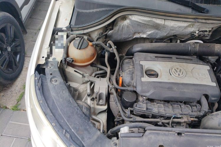 Used Volkswagen Tiguan 2012 1.8TSI Automatic Two-Wheel Drive Elite Edition Engine Bay Right
