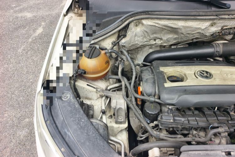 Used Volkswagen Tiguan 2012 2.0 TSI Automatic All-Wheel Drive Elite Edition Engine Bay Right