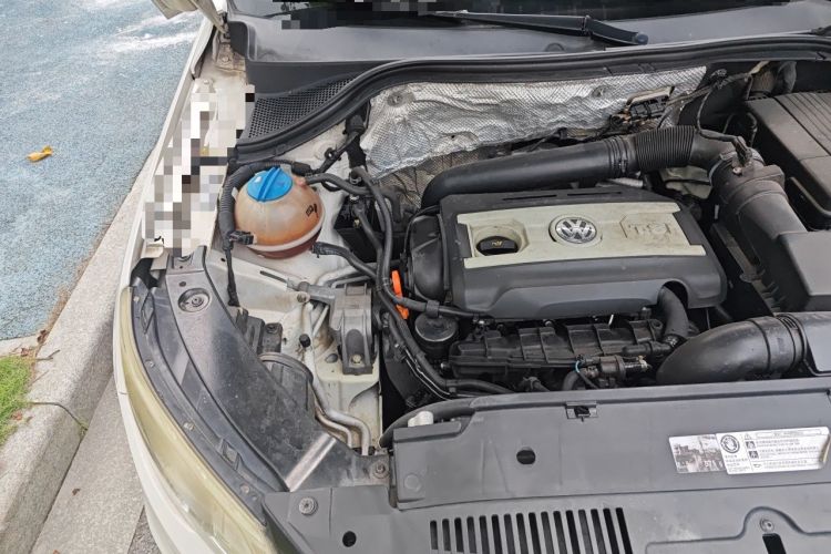 Used Volkswagen Tiguan 2012 1.8TSI Automatic Two-Wheel Drive Urban Edition Engine Bay Right