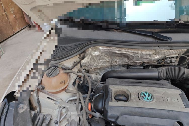Used Volkswagen Tiguan 2012 1.8TSI Automatic All-Wheel Drive Elite Edition Engine Bay Right