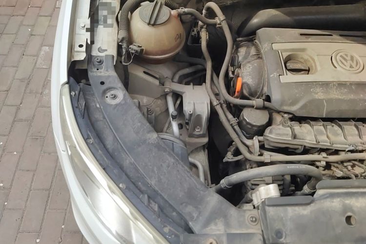 Used Volkswagen Tiguan 2012 1.8TSI Automatic Two-Wheel Drive Elite Edition Engine Bay Right