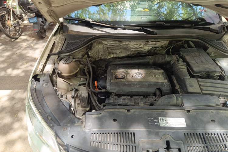 Used Volkswagen Tiguan 2012 1.8TSI Automatic Two-Wheel Drive Trend Edition Engine Bay Right
