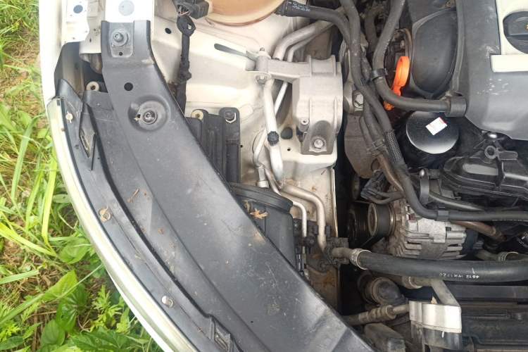 Used Volkswagen Tiguan 2012 1.8TSI Automatic Two-Wheel Drive Elite Edition Engine Bay Right