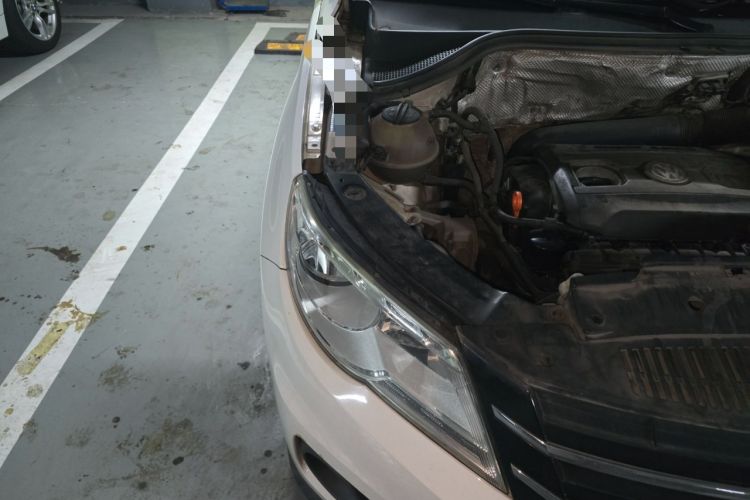 Used Volkswagen Tiguan 2012 1.8TSI Manual Two-Wheel Drive Urban Edition Engine Bay Right