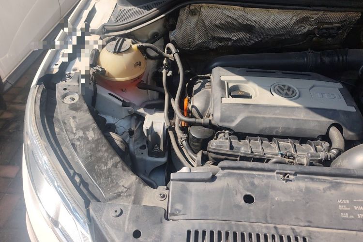 Used Volkswagen Tiguan 2012 1.8TSI Automatic All-Wheel Drive Elite Edition Engine Bay Right