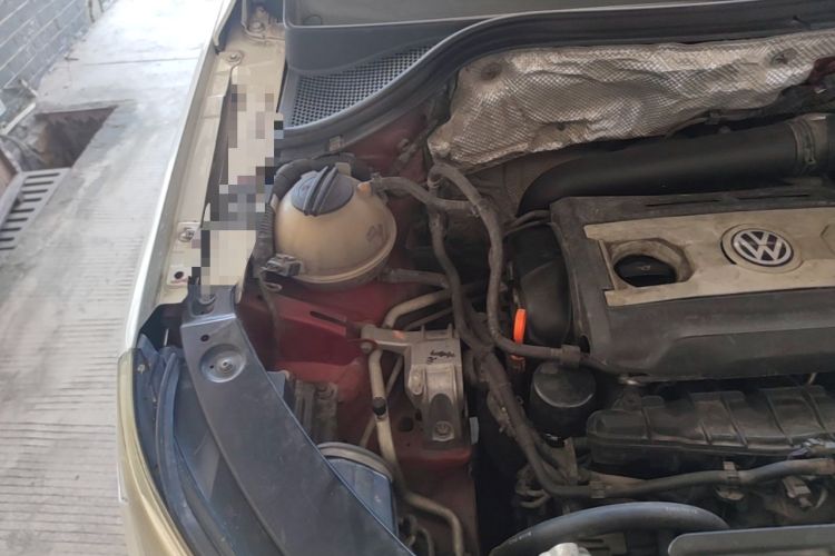 Used Volkswagen Tiguan 2012 1.8TSI Automatic All-Wheel Drive Elite Edition Engine Bay Right