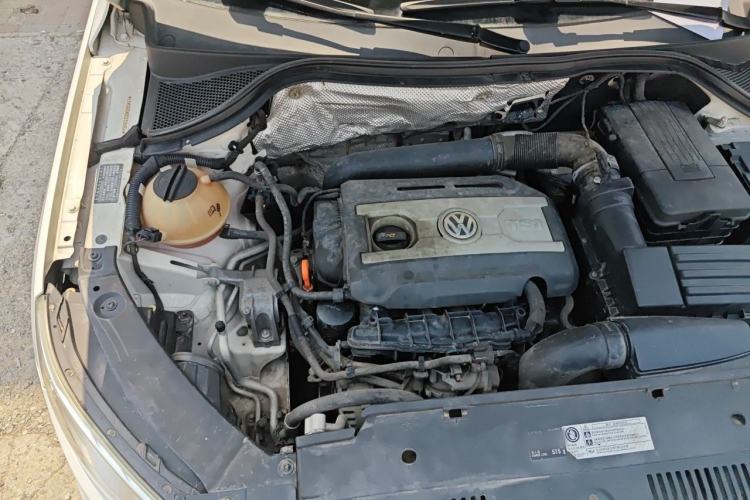 Used Volkswagen Tiguan 2012 1.8TSI Automatic Two-Wheel Drive Elite Edition Engine Bay Right