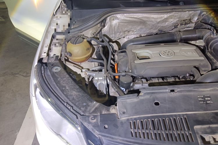 Used Volkswagen Tiguan 2012 2.0 TSI Automatic All-Wheel Drive Flagship Edition Engine Bay Right