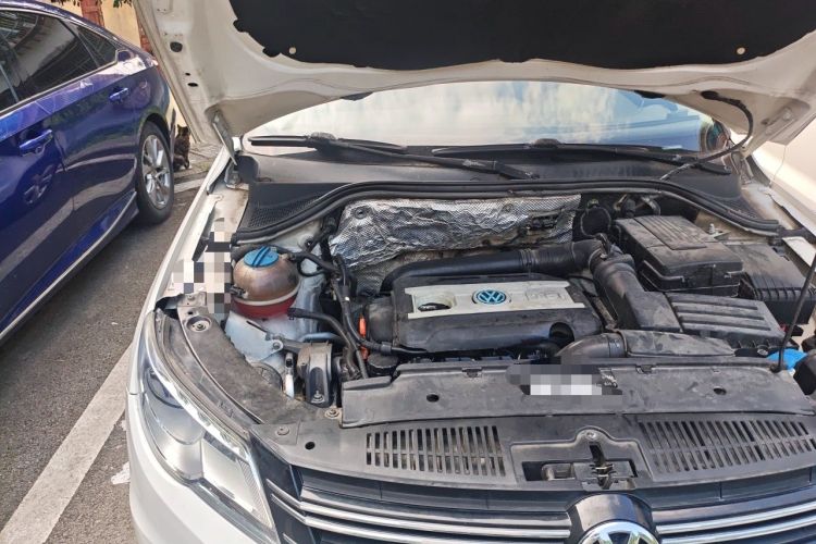 Used Volkswagen Tiguan 2012 1.8TSI Automatic All-Wheel Drive Elite Edition Engine Bay Right