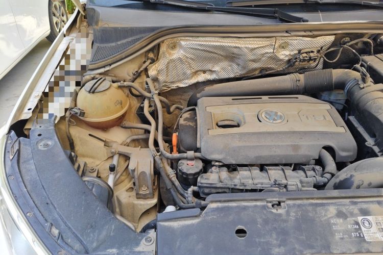 Used Volkswagen Tiguan 2012 1.8TSI Automatic Two-Wheel Drive Elite Edition Engine Bay Right